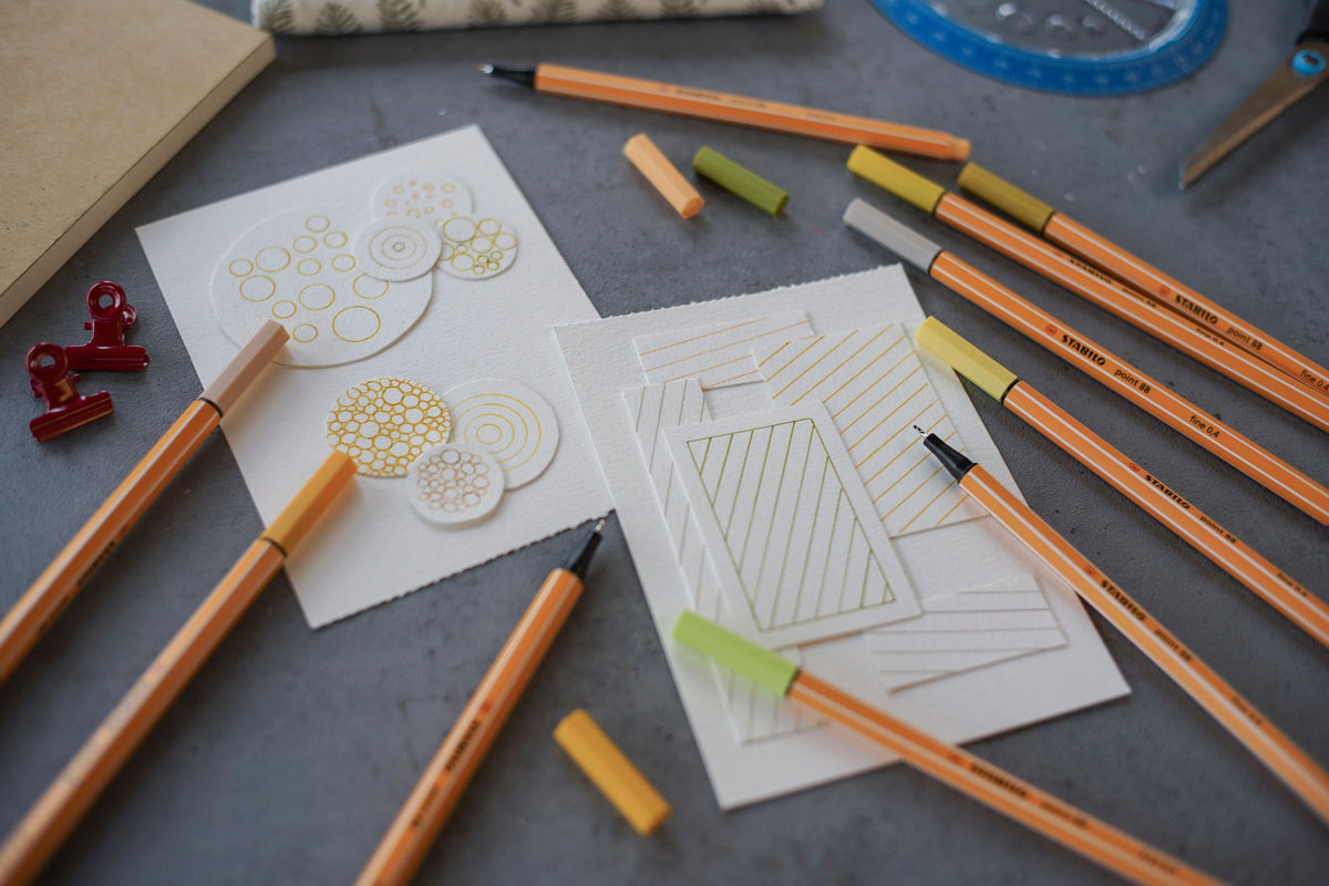 Creative Set STABILO ARTY - STABILO point 88, Pen 68 brush & aquacolor - Scatola in metallo da 36 - 12 fineliner point 88, 8 pennarelli con punta a pennello Pen 68 brush, 16 matite colorate aquacolor (25524069)