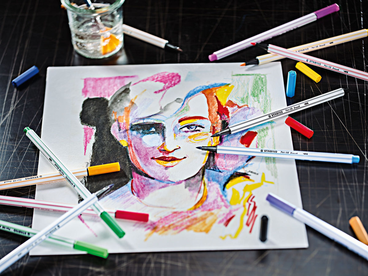 Creative Set STABILO ARTY - STABILO point 88, Pen 68 brush & aquacolor - Scatola in metallo da 36 - 12 fineliner point 88, 8 pennarelli con punta a pennello Pen 68 brush, 16 matite colorate aquacolor (25524071)